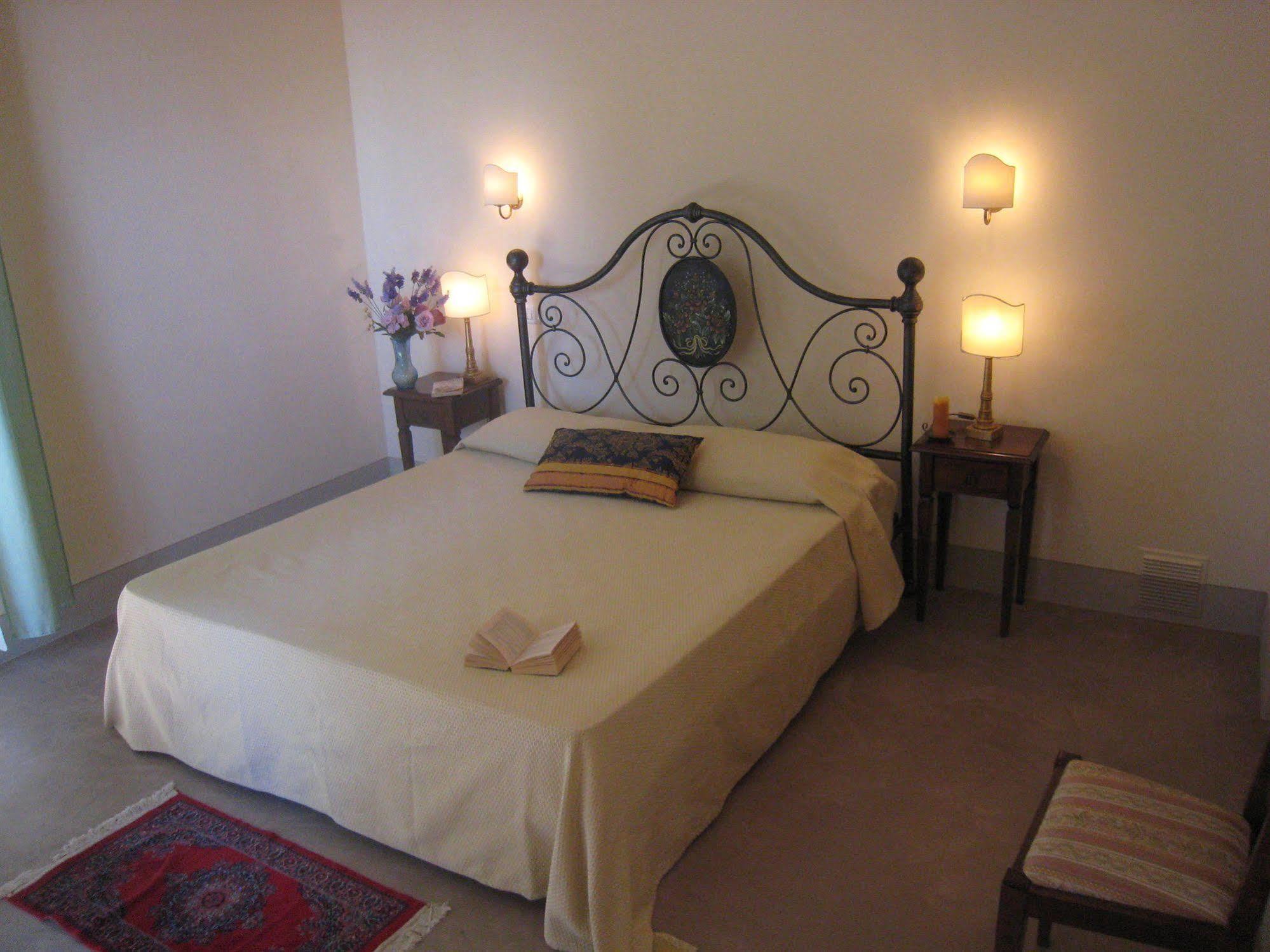 Seven Cortona Bed & Breakfast Bagian luar foto